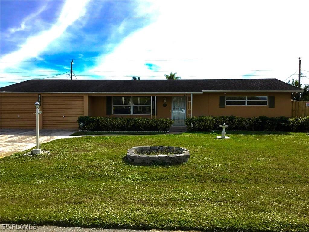 1214 Archdale St., Lehigh Acres, FL 33936