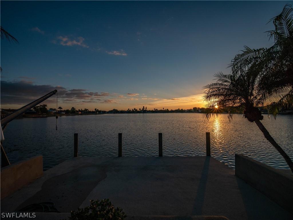 313 SE 18th Ave., Cape Coral, FL 33990