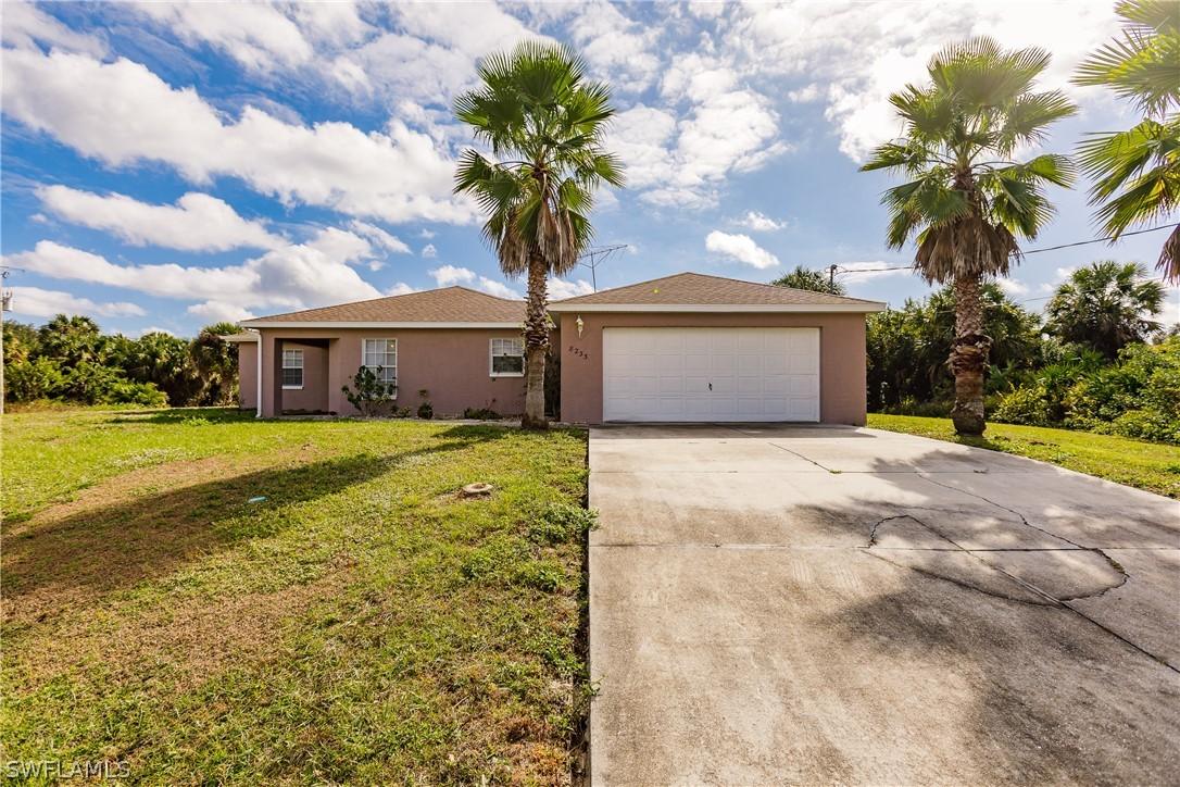 8233 Wawana Rd., North Port, FL 34287