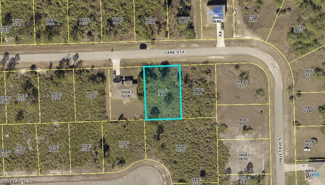 646 Cane St., Lehigh Acres, FL 33974