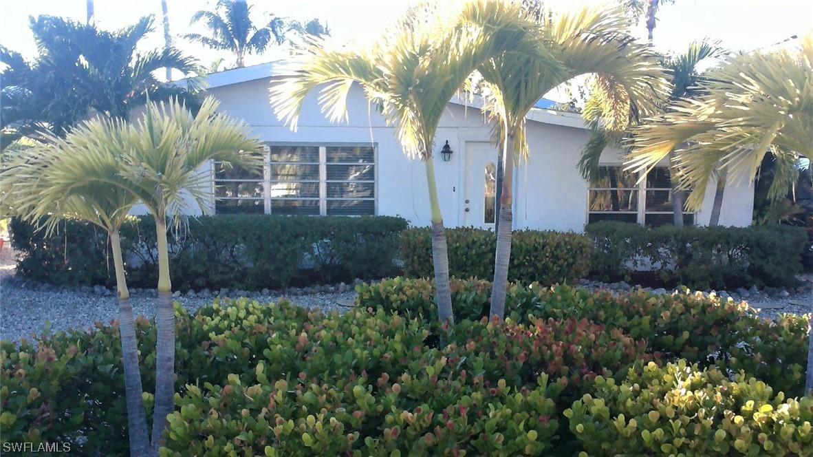 2259 Lemon St., St. James City, FL 33956
