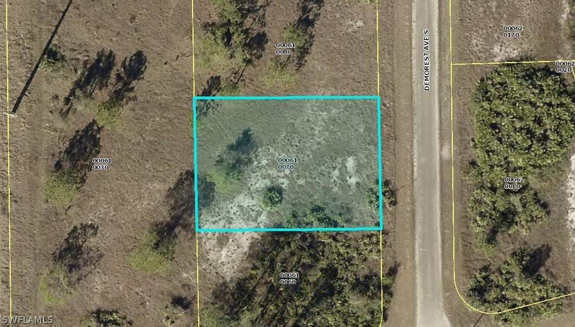 808 Demorest Ave., Lehigh Acres, FL 33974