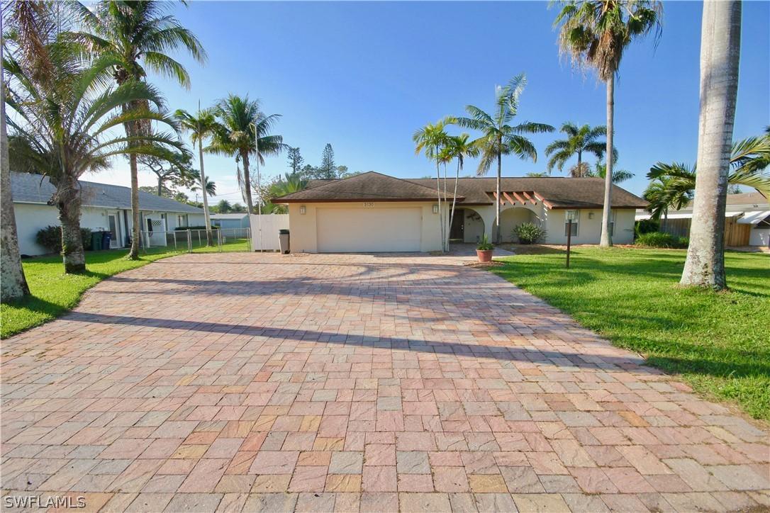 2430 Woodland Cir., Fort Myers, FL 33907