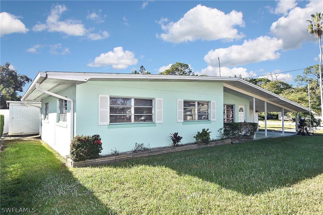 3647 Kelly St., Fort Myers, FL 33901