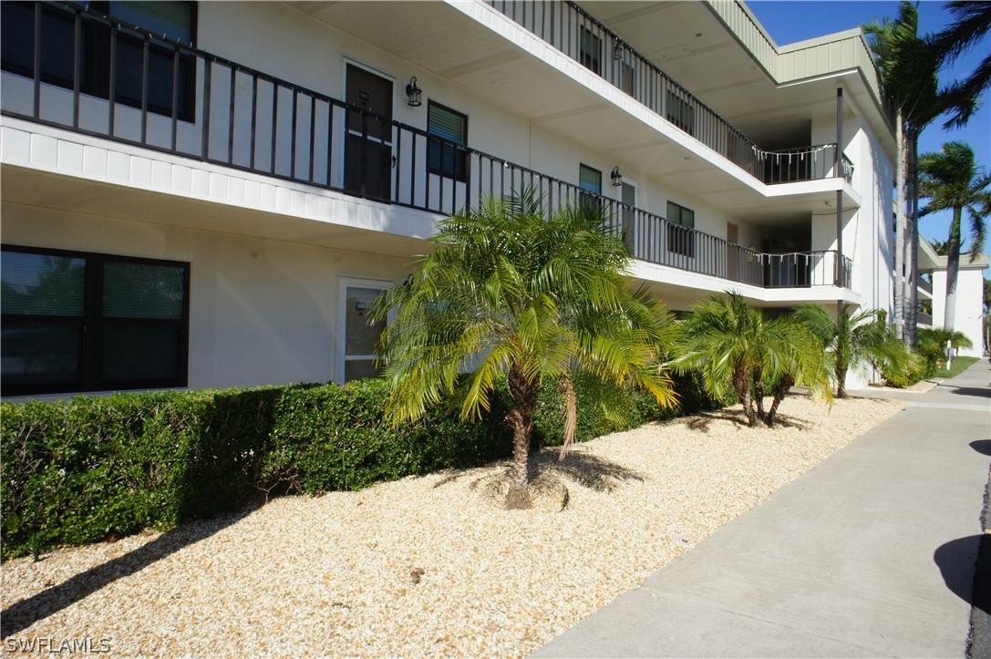1747 Pebble Beach Dr. #102, Fort Myers, FL 33907