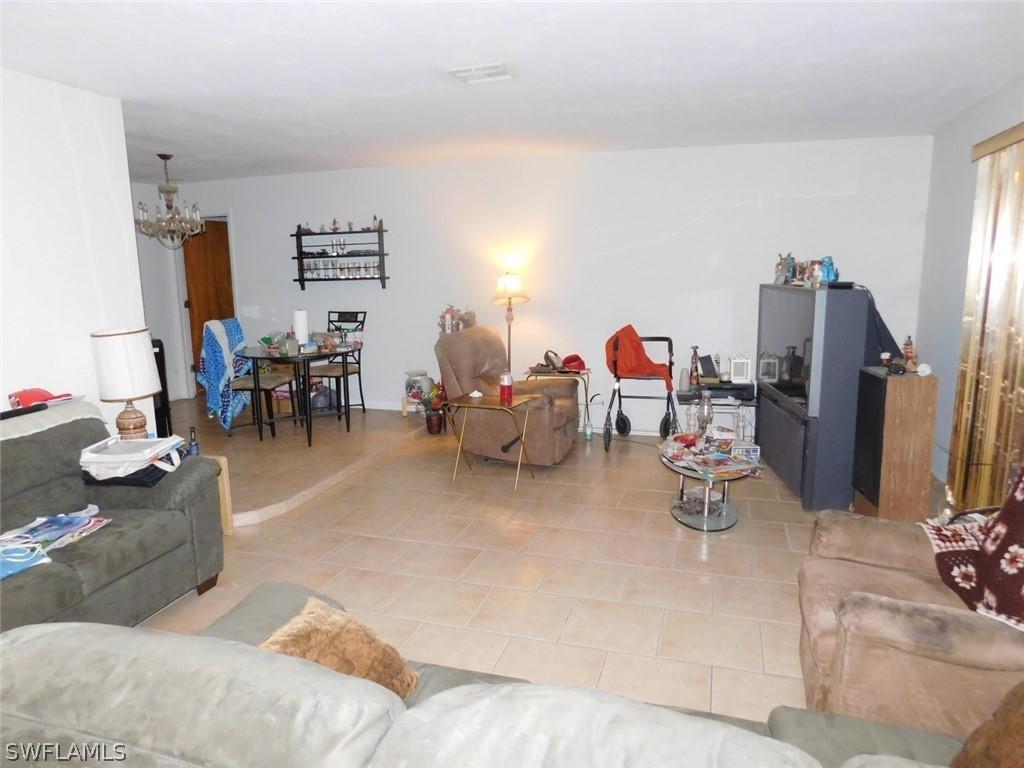 1017 Calvin Ave., Lehigh Acres, FL 33972
