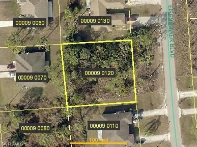 928 Eisenhower Blvd., Lehigh Acres, FL 33974