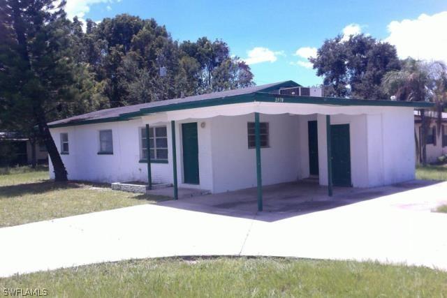 2570 Kennesaw St., Fort Myers, FL 33901
