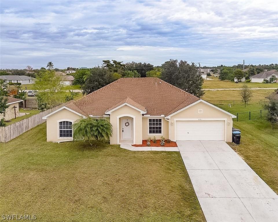221 NW 3rd Pl., Cape Coral, FL 33993