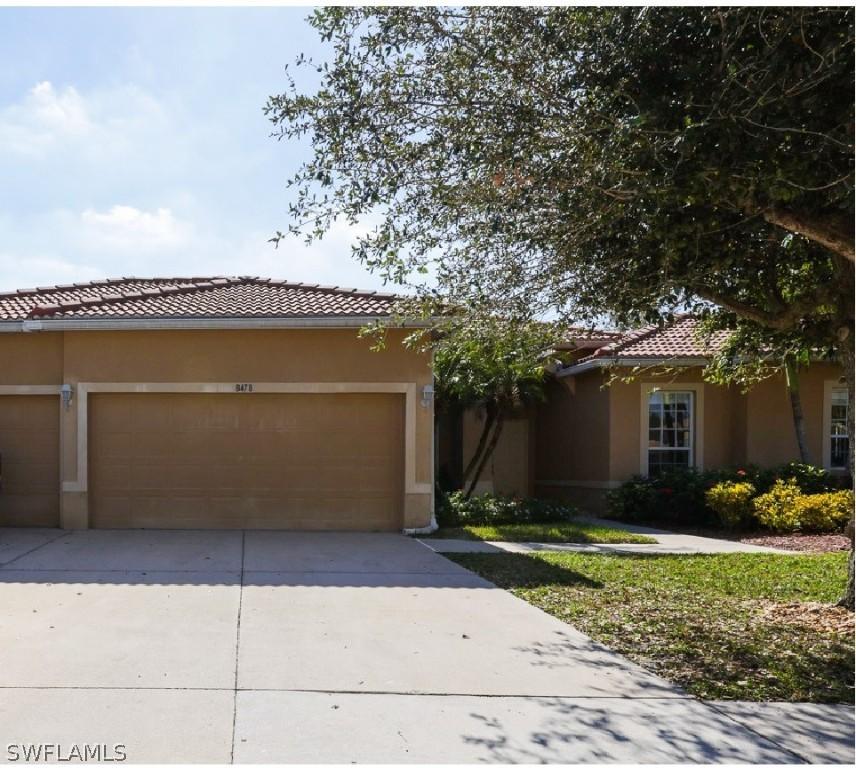 8478 Laurel Lakes Cove, Naples, FL 34119