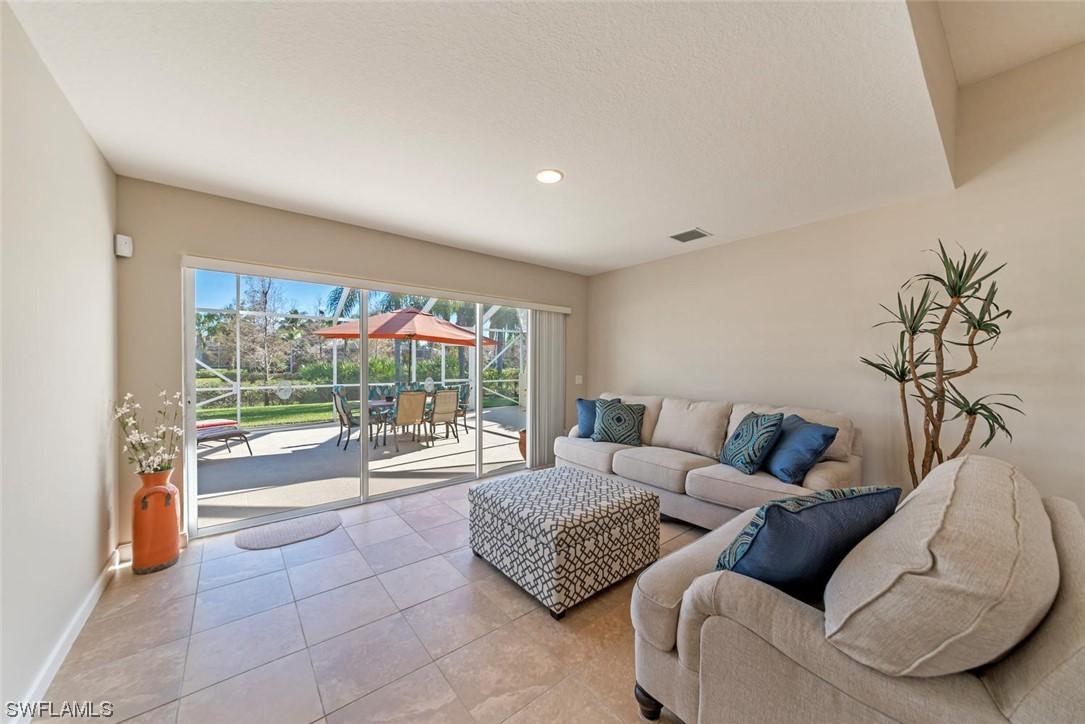 15425 Orlanda Dr., Bonita Springs, FL 34135