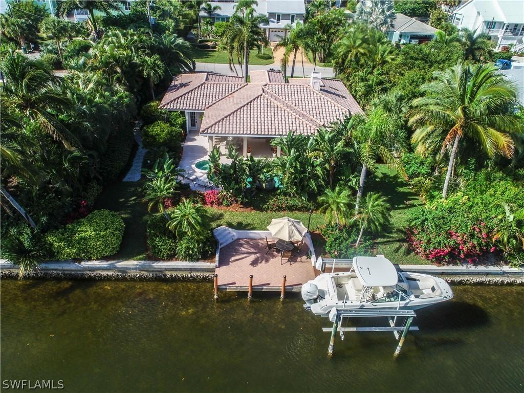 932 Whelk Dr., Sanibel, FL 33957