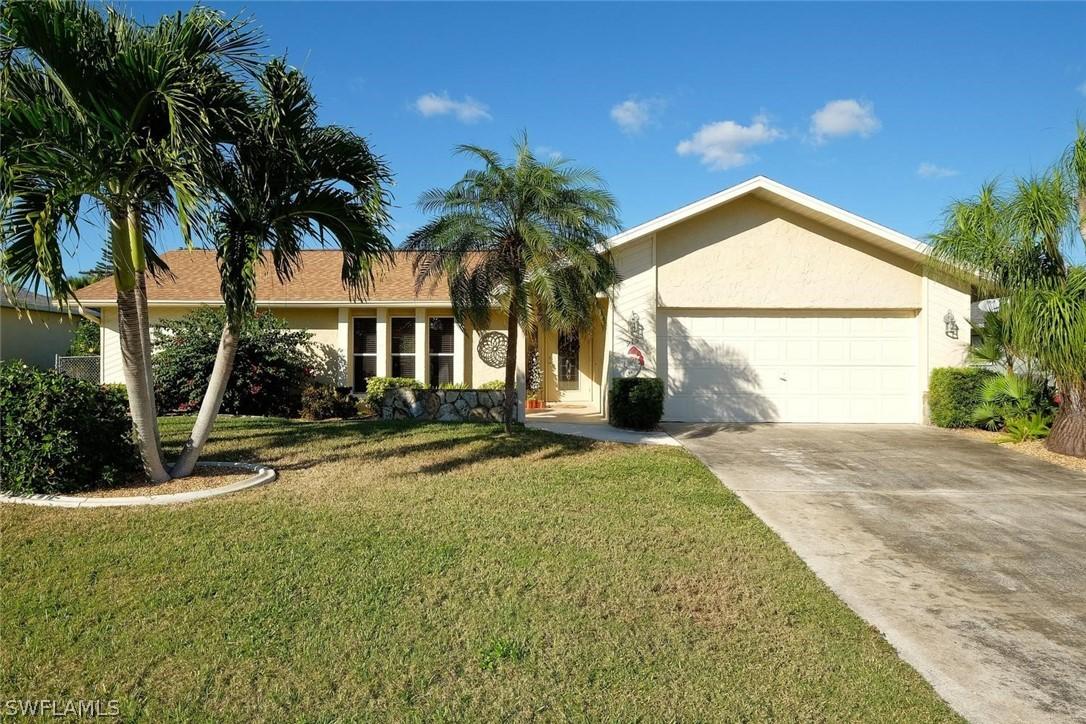 915 SE 21st Ln., Cape Coral, FL 33990