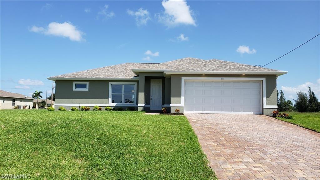 2211 NW 25th Ter., Cape Coral, FL 33993