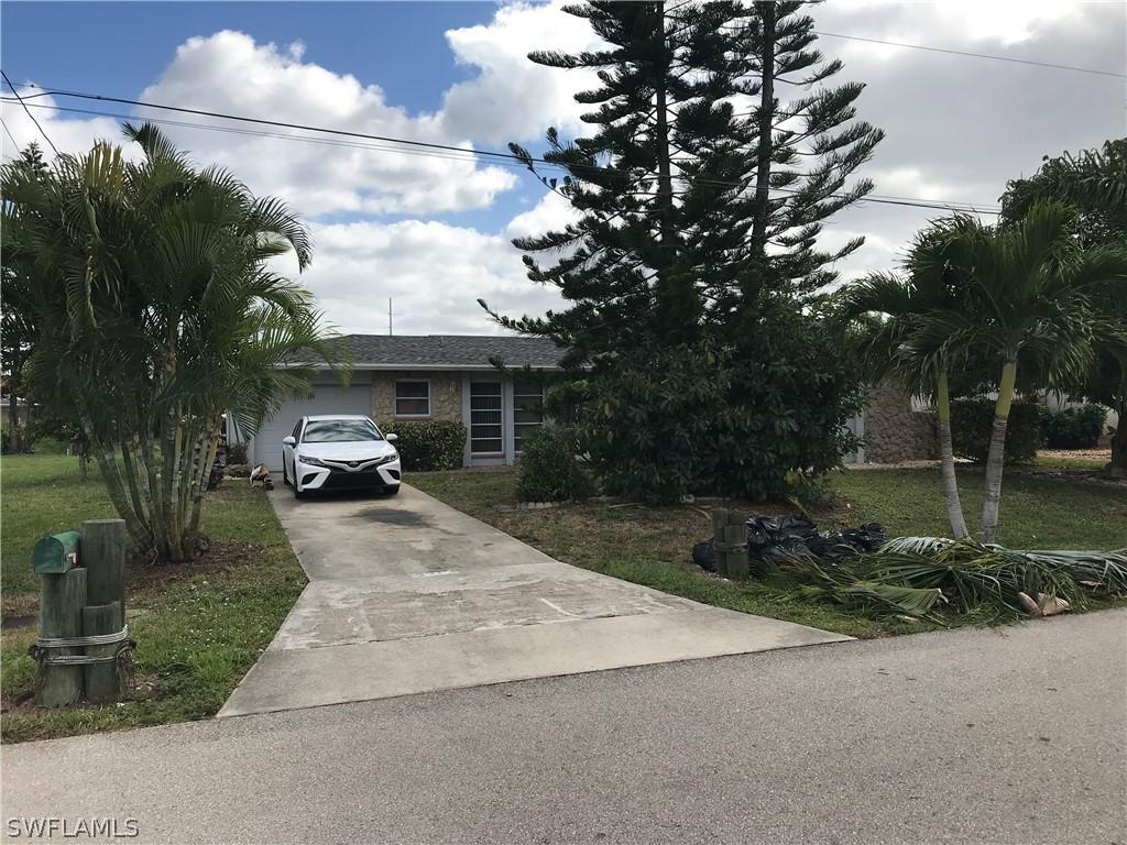 3713 SE 15th Ave., Cape Coral, FL 33904