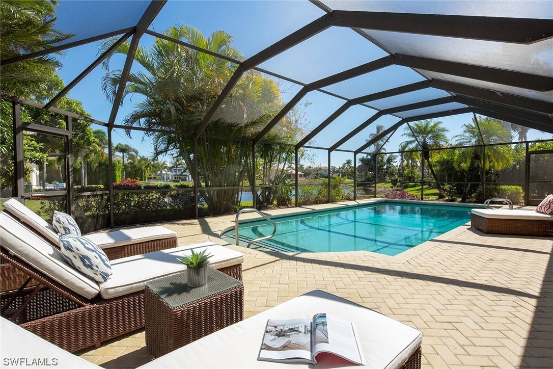 4916 Crayton Rd., Naples, FL 34103