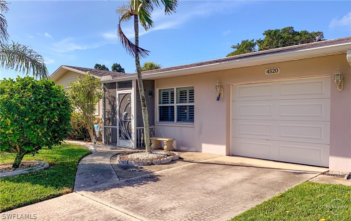 4520 SE 14th Pl., Cape Coral, FL 33904