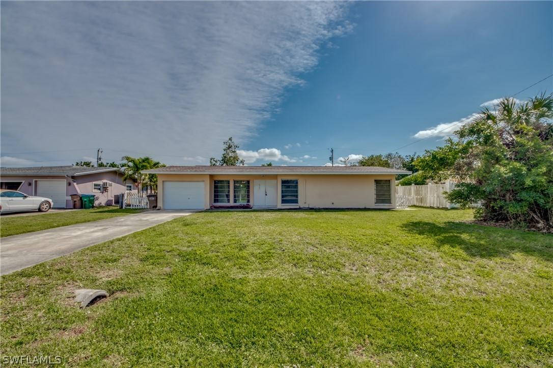 2707 SE 16th Pl., Cape Coral, FL 33904