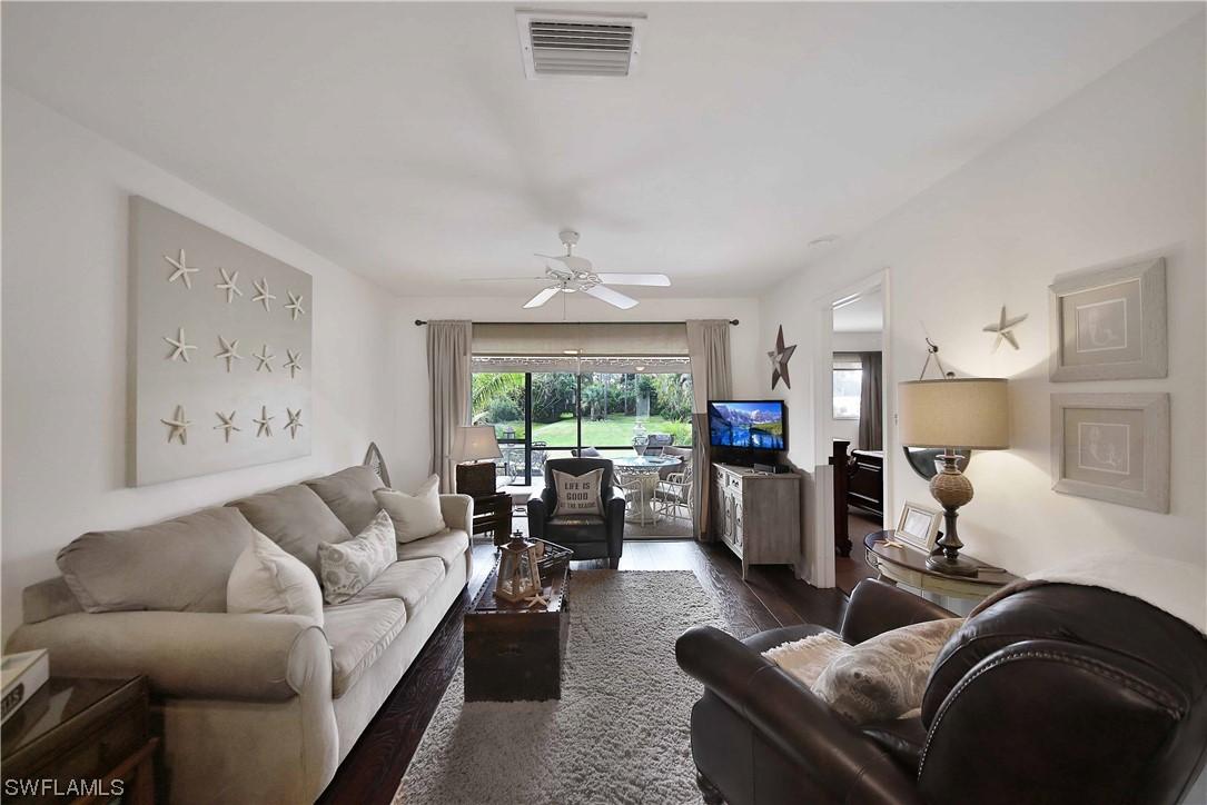 1065 Pine Isle Ln., Naples, FL 34112