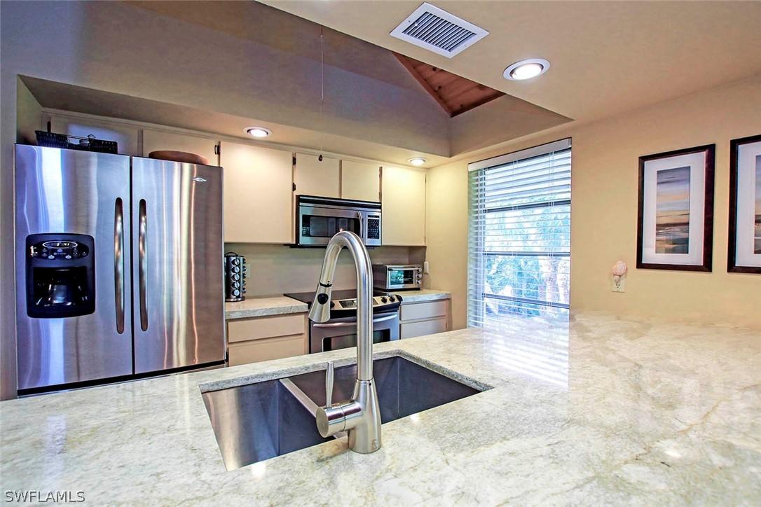 1239 Ferry Rd. #2A, Sanibel, FL 33957