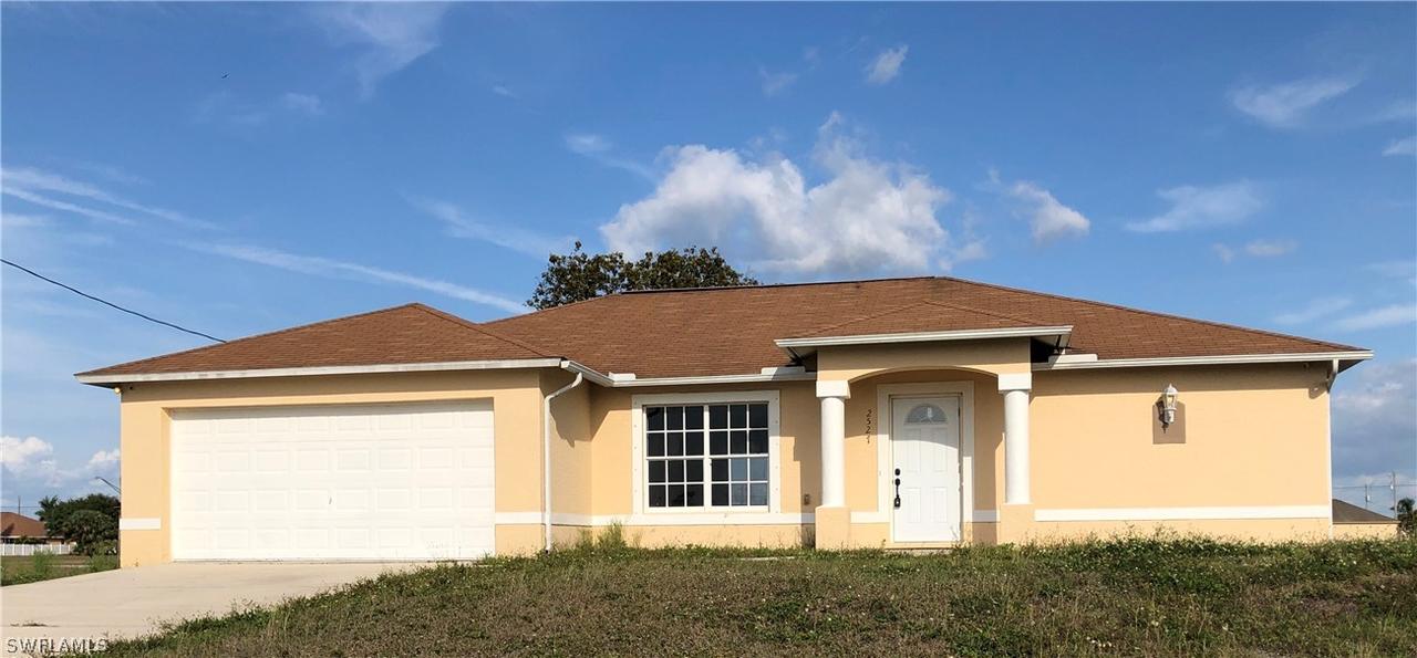 2527 NW 8th Pl., Cape Coral, FL 33993