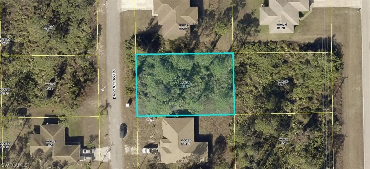 721 Da Vinci Ave., Lehigh Acres, FL 33974