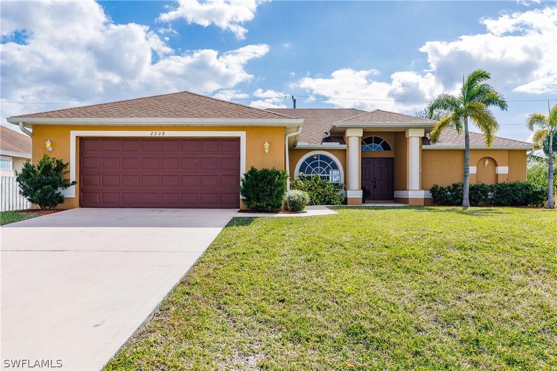 2228 SW 26th Ter., Cape Coral, FL 33914