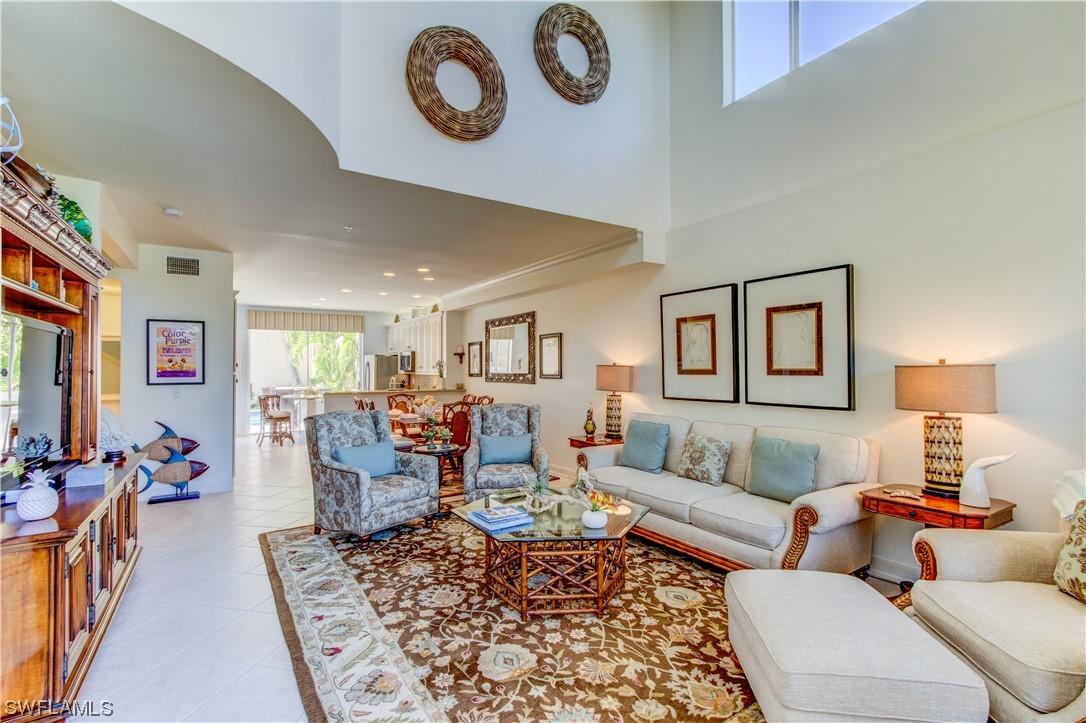 1140 6th St. #4, Naples, FL 34102