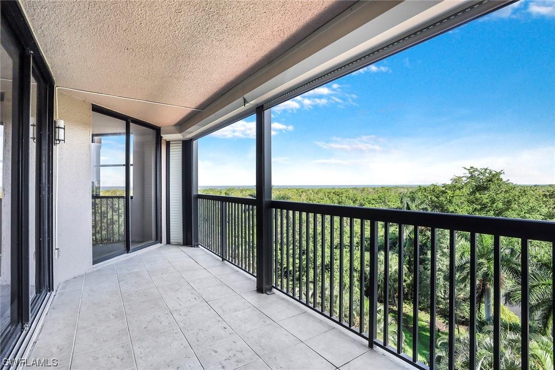 6075 Pelican Bay Blvd. #504, Naples, FL 34108