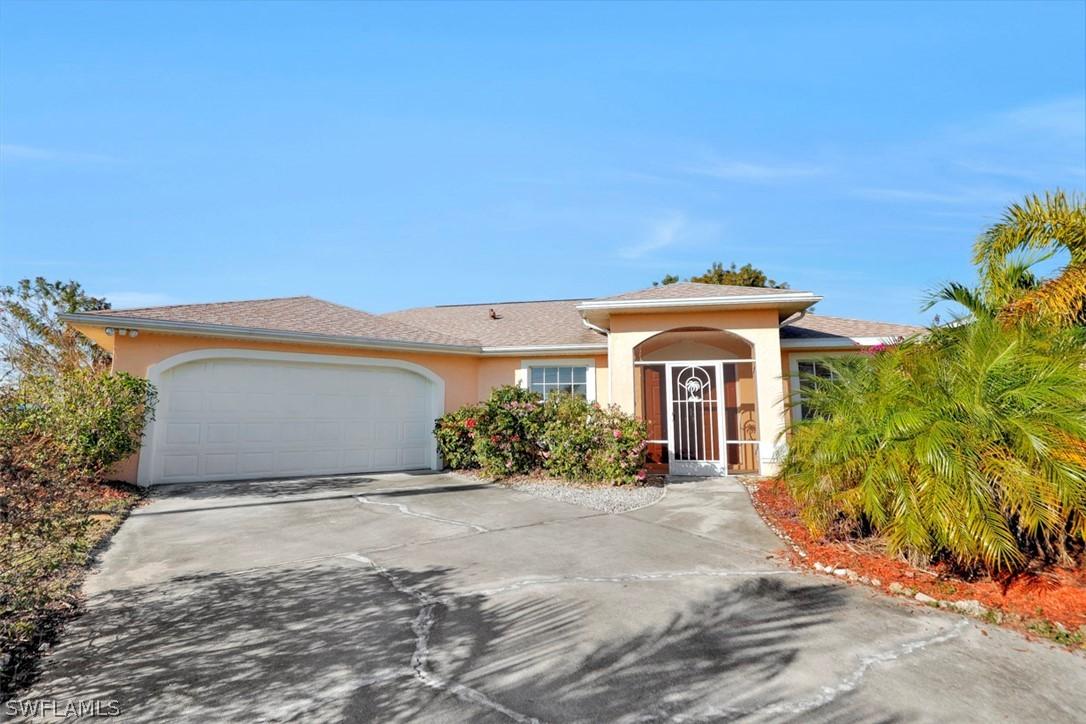 427 NW 8th Ter., Cape Coral, FL 33993