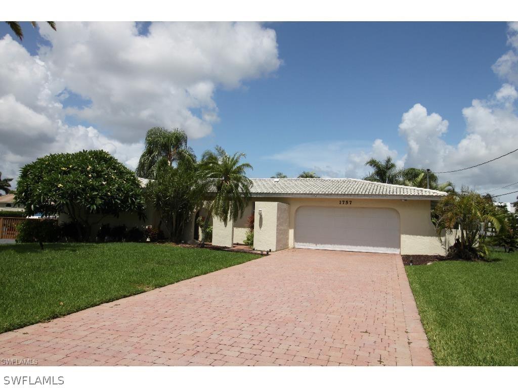 1757 SE 46th Ln., Cape Coral, FL 33904