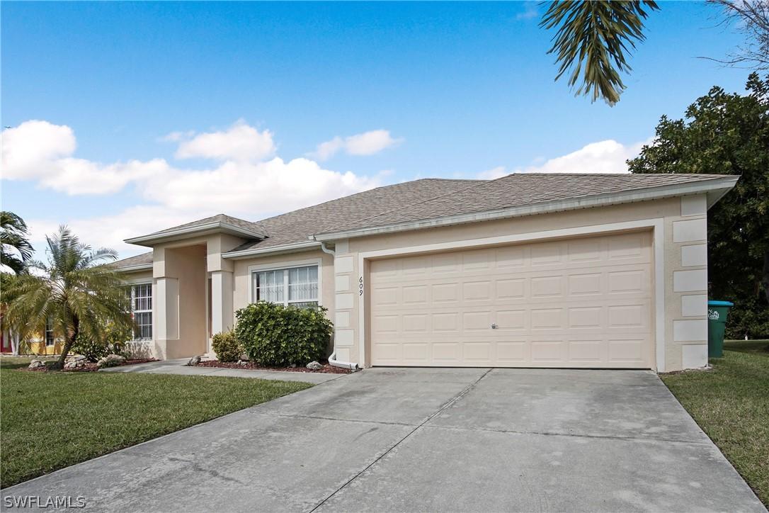 609 SW 21st Ln., Cape Coral, FL 33991