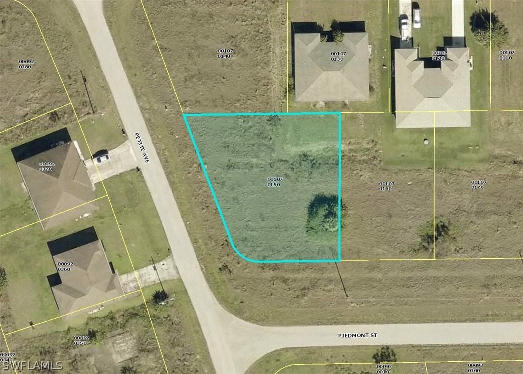 305 Piedmont St., Lehigh Acres, FL 33974