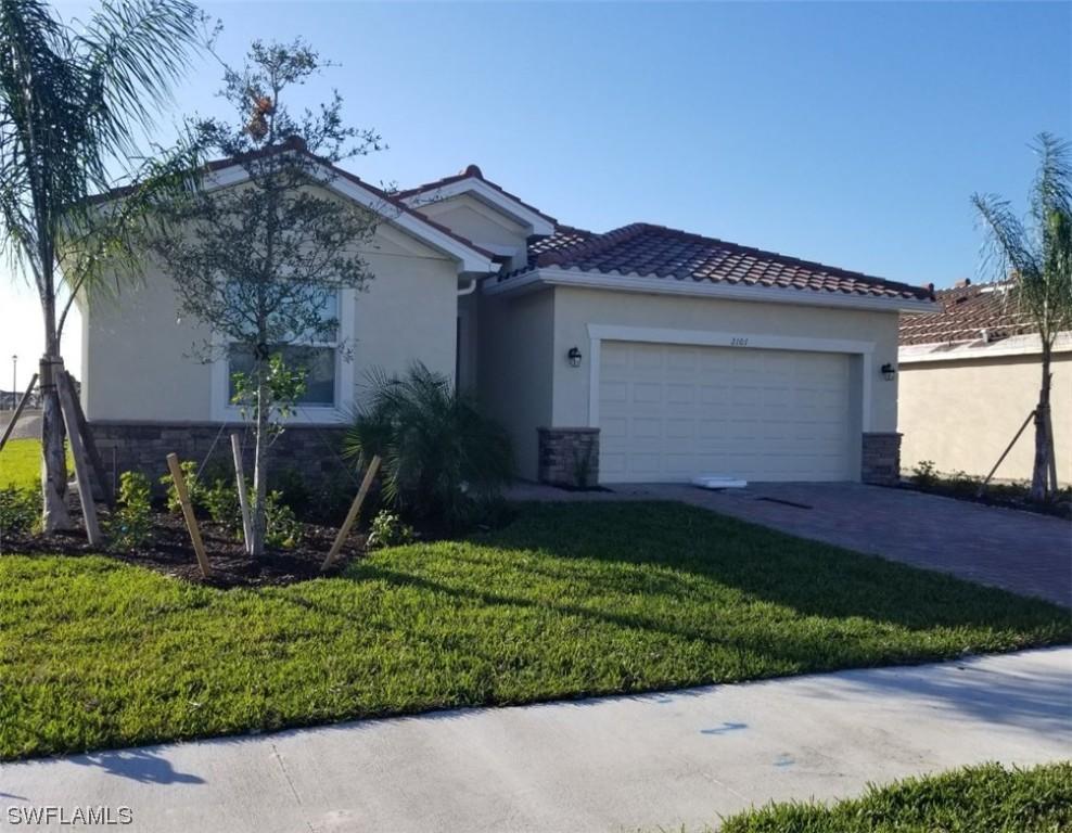 2101 Clementine St., Naples, FL 34120