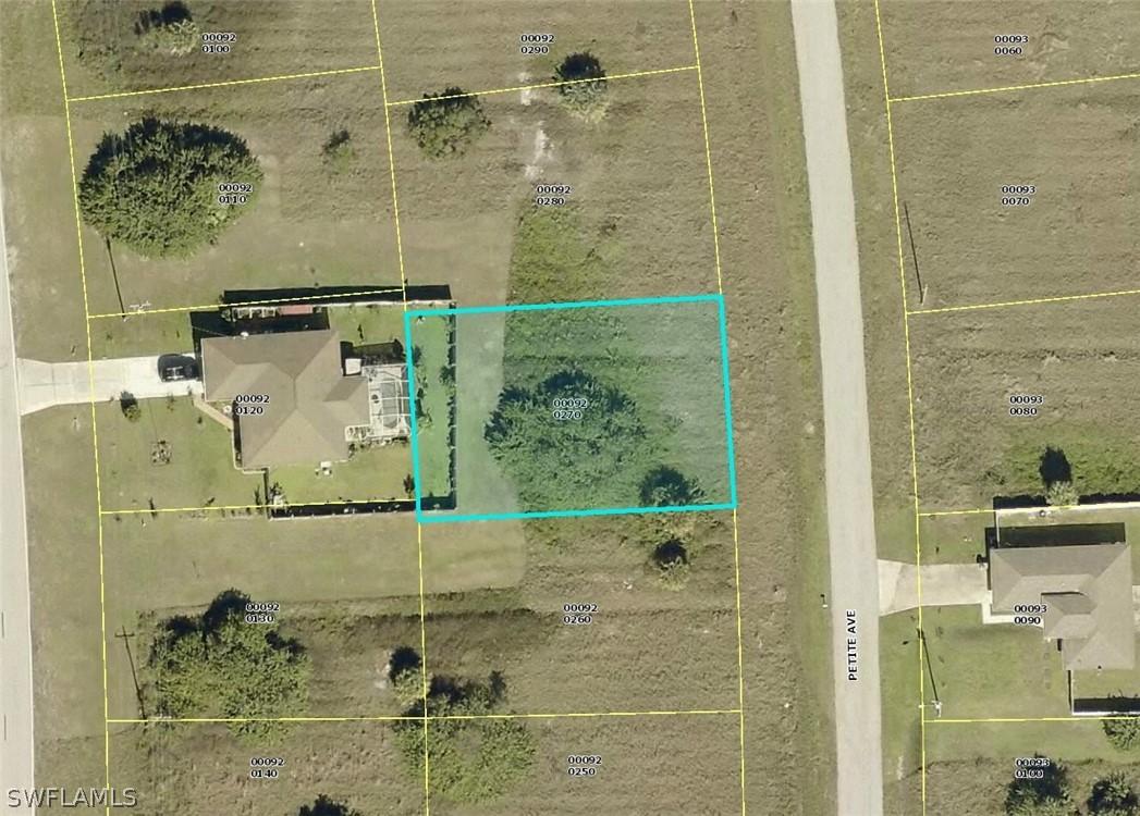 444 Petite Ave., Lehigh Acres, FL 33974