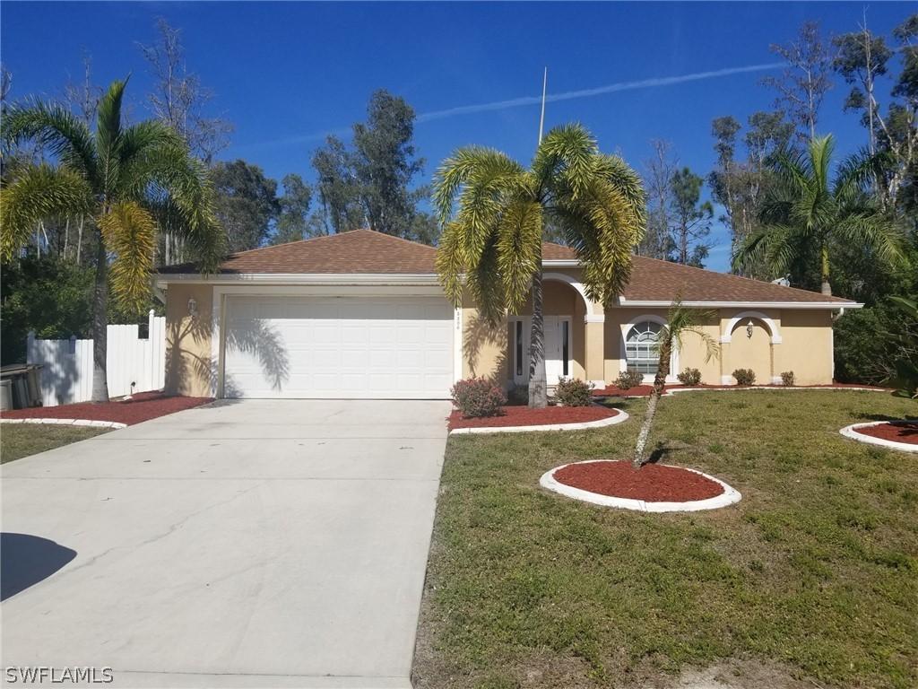 5206 Barth St., Lehigh Acres, FL 33971
