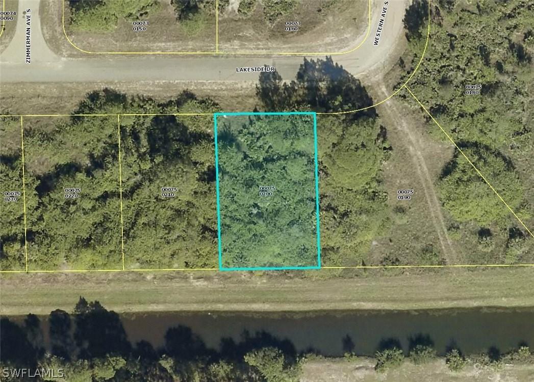 1028 Lakeside Dr., Lehigh Acres, FL 33974