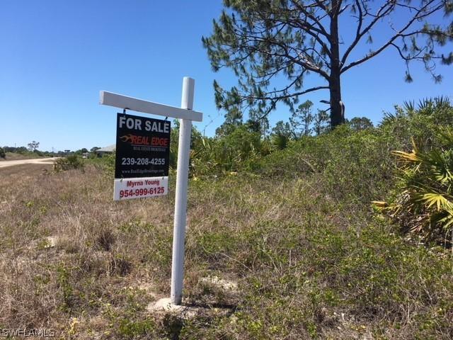 658 Glenquist Ave., Lehigh Acres, FL 33974