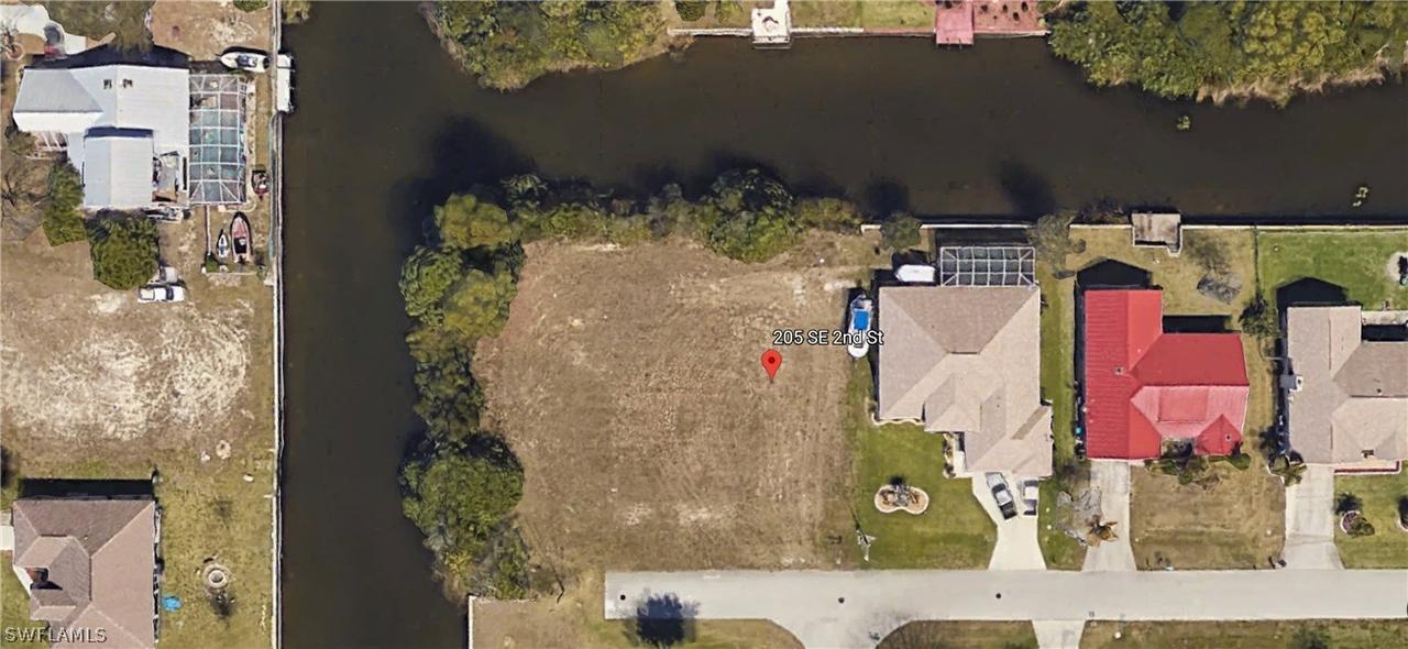 205 SE 2nd St., Cape Coral, FL 33990