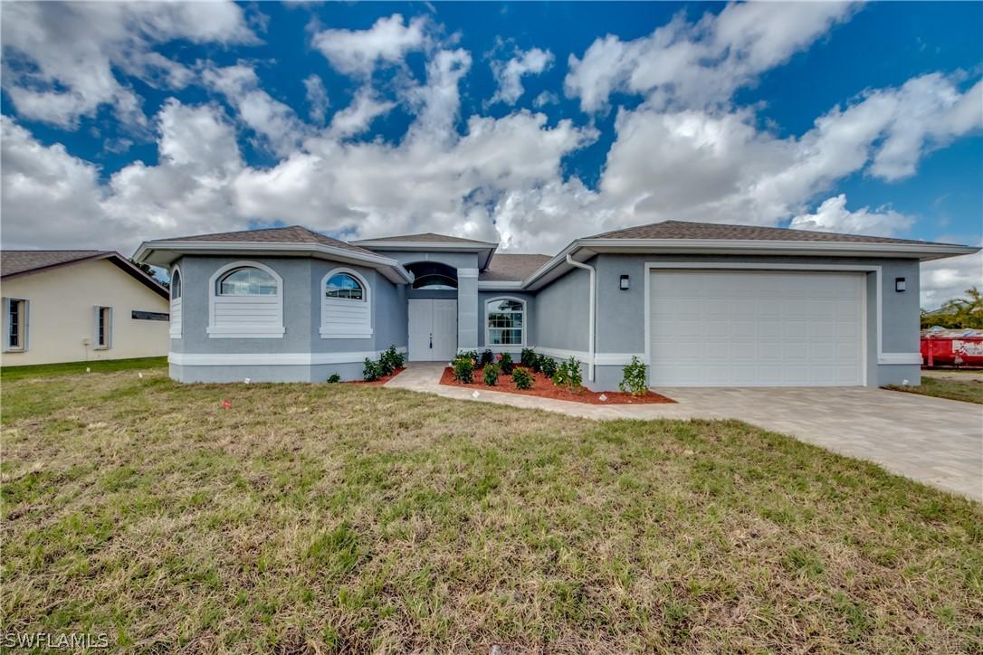 330 SE 8th Pl., Cape Coral, FL 33990