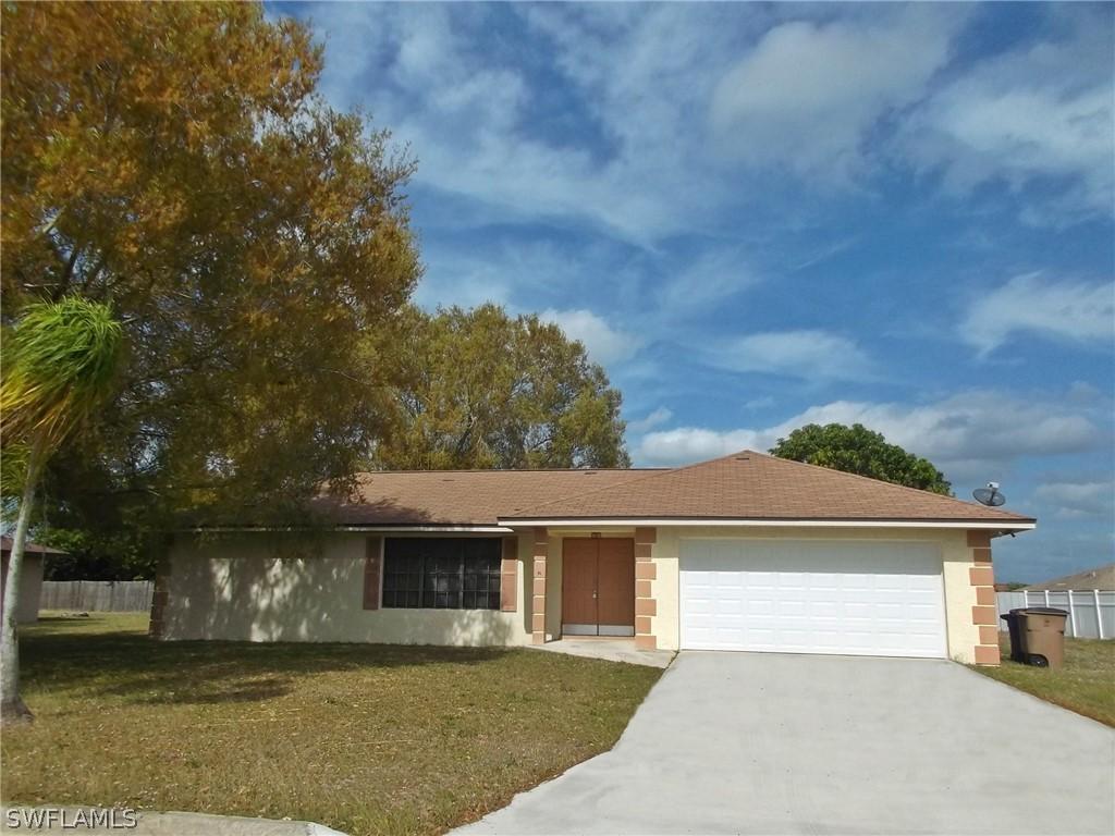 107 Doveside Ln., Lehigh Acres, FL 33936