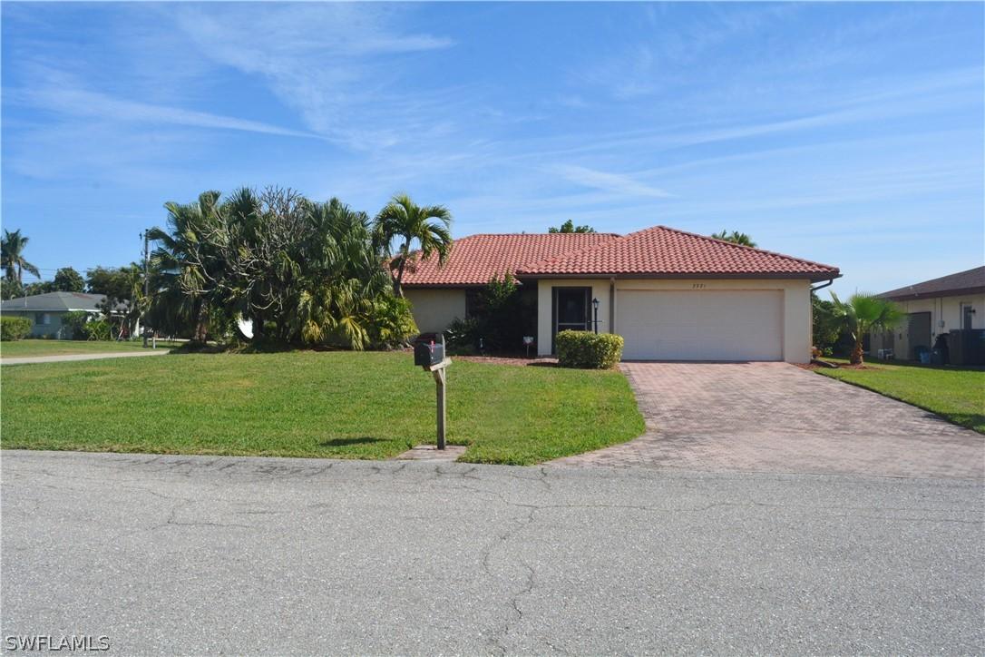 2921 SE 20th Ave., Cape Coral, FL 33904