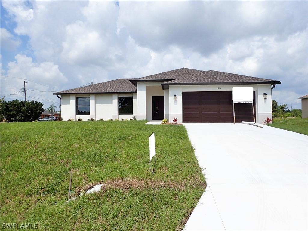 601 Norman Ave., Lehigh Acres, FL 33971