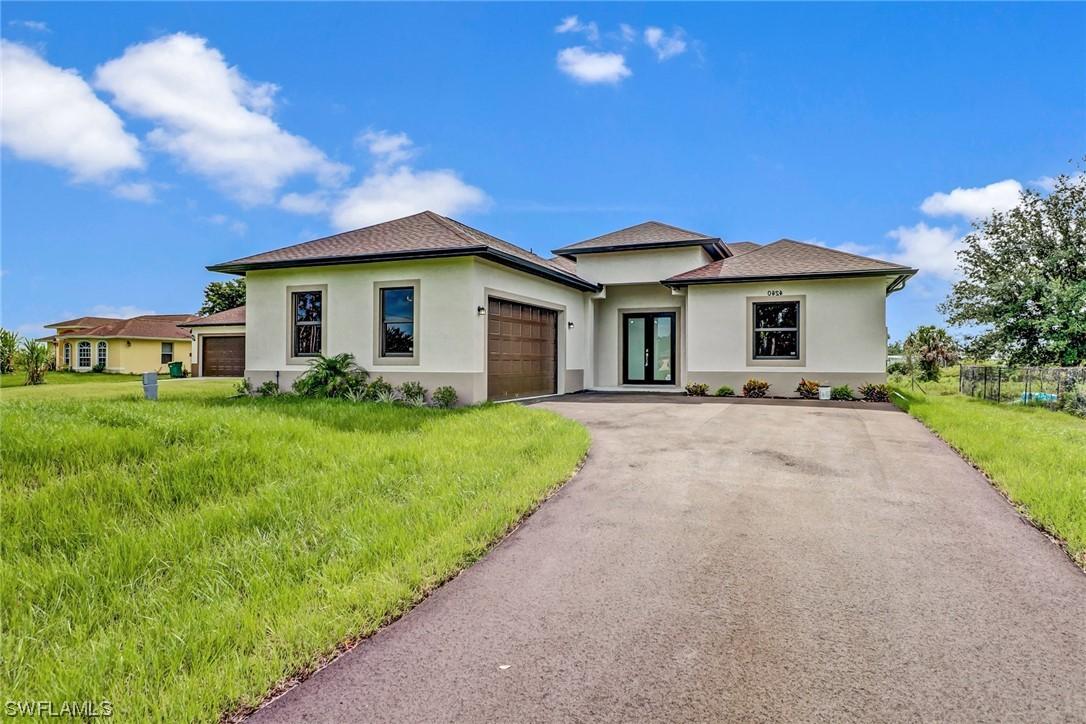 134 14th St., Naples, FL 34120