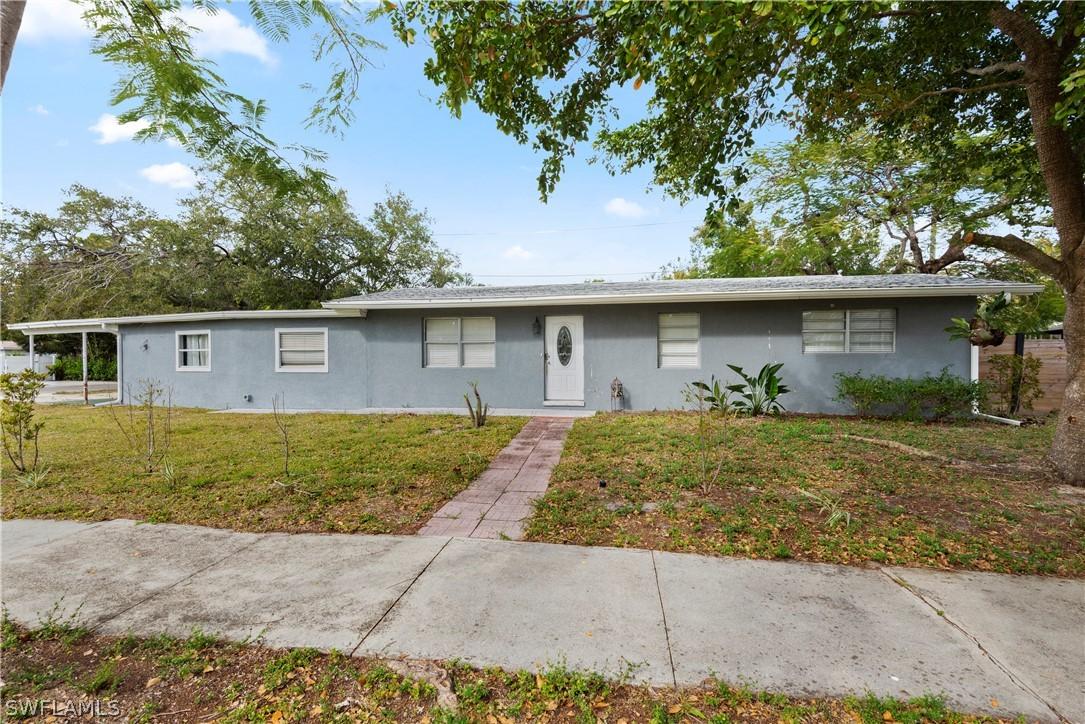1511 Linhart Ave., Fort Myers, FL 33901