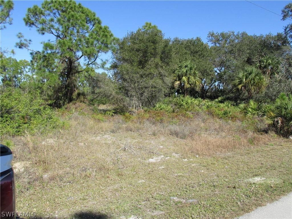 2524 Betty Pl., Lehigh Acres, FL 33971