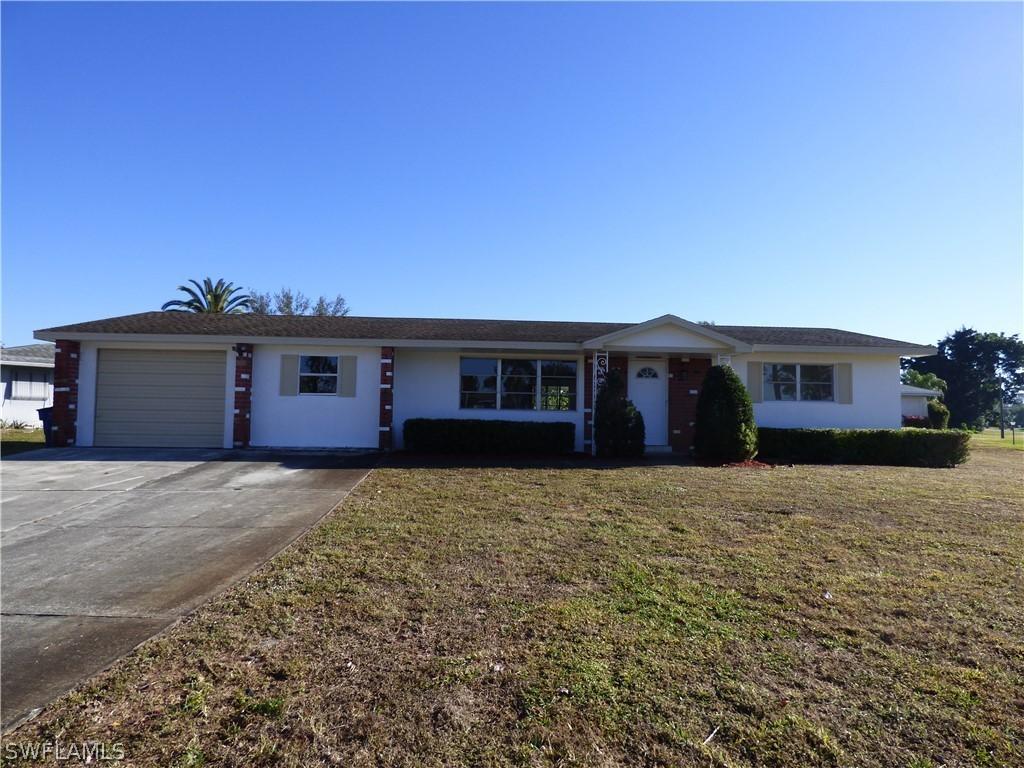 200 Seaton Ave., Lehigh Acres, FL 33936