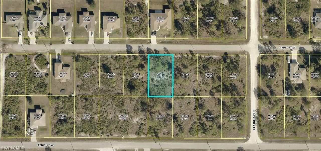 2707 43rd St., Lehigh Acres, FL 33971