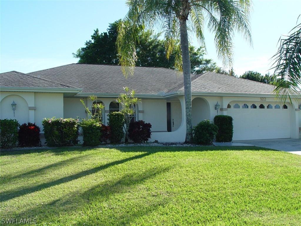 922 SE 28th Ter., Cape Coral, FL 33904