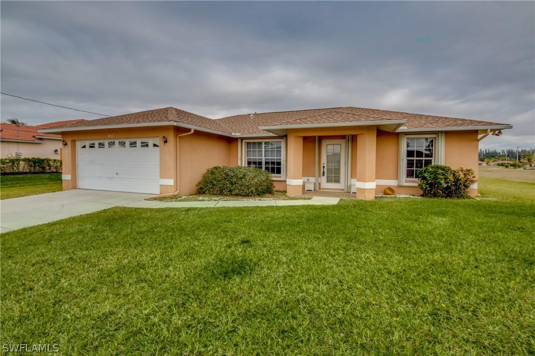 1913 SW 12th Ter., Cape Coral, FL 33991